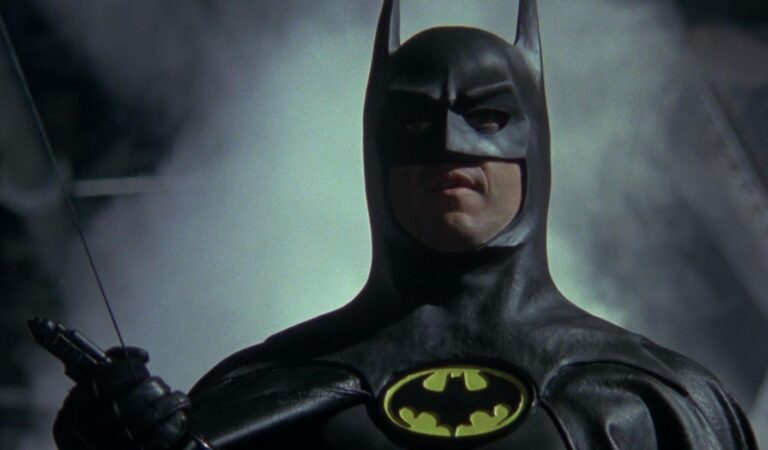Se confirma finalmente que Michael Keaton volverá como Batman en «The Flash»