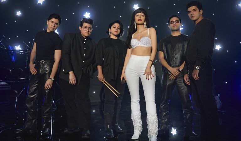 El tráiler de la segunda parte de Selena: Muestra el ascenso al estrellato de la cantante y su trágica partida
