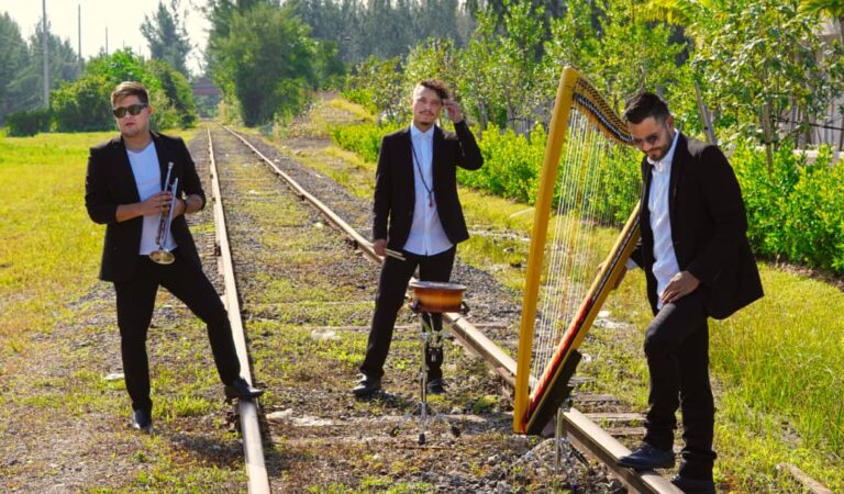 Haciendo lo que más les apasiona: Green Street estrenó su primer video «Amazing Grace» ???