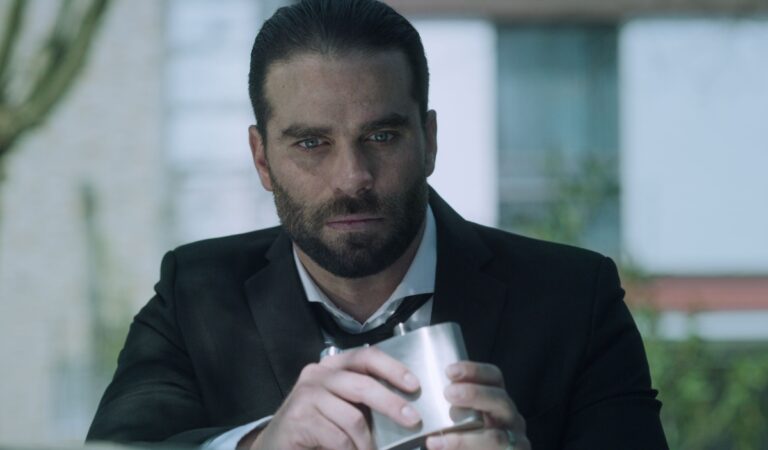 ¡Exclusiva! El actor venezolano Alejandro Nones habló de su personaje en «¿Quién mató a Sara?» ??