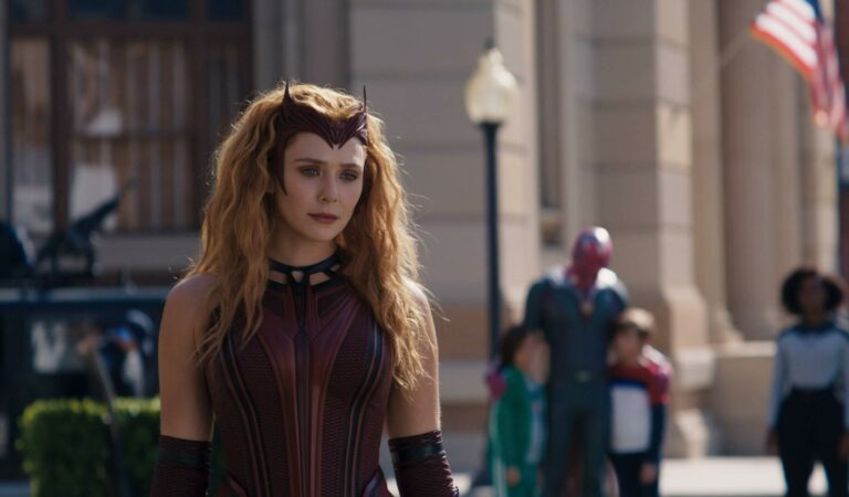 Elizabeth Olsen explica por qué WandaVision era tan arriesgada