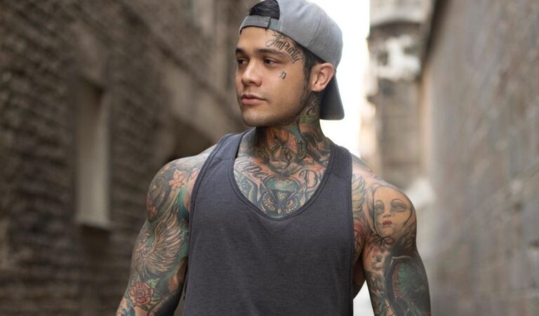 El influencer colombiano, Yeferson Cossio celebra nominaciones en premios venezolanos ??