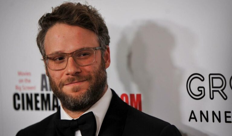 Seth Rogen cree que los comediantes deben aceptar cuando sus chistes envejecen terriblemente