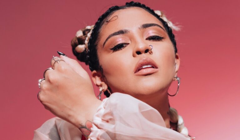 «Se la pilló», una canción de Itzza Primera para lo falso que es el amor ??