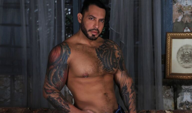 En Barcelona: Viktor Rom haciendo de las suyas por esos lados