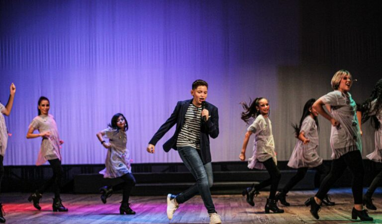 El cantante Tiago va a pasos agigantados