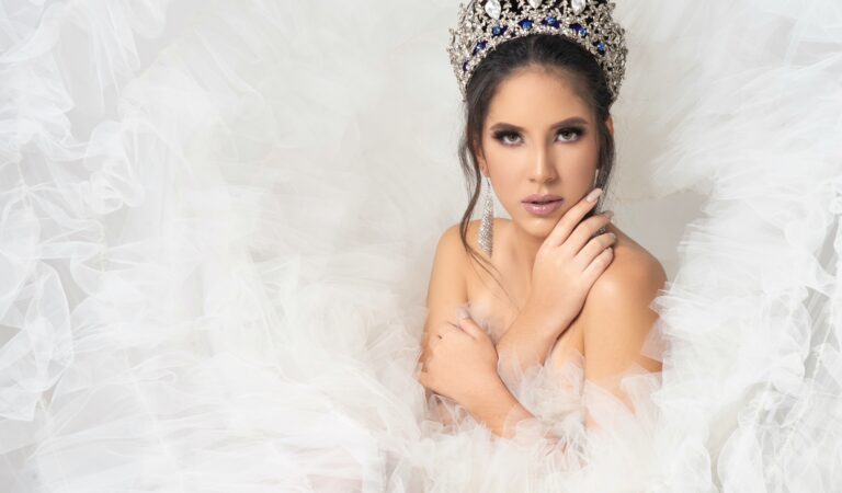 Paola Escalona con miras en la animación ?⭐