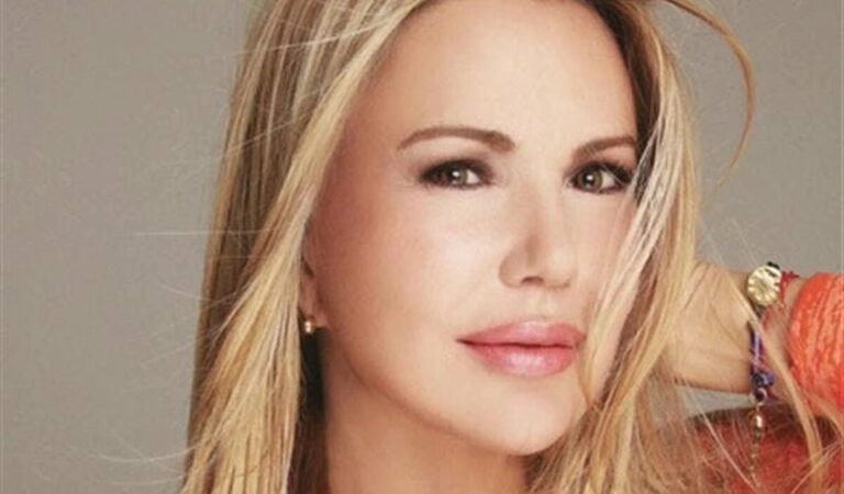 A sus 60 años, Jeannette Rodriguez de «Cristal» luce radiante ??‍♀️✨