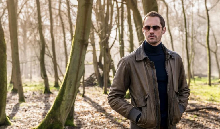 Alexander Skarsgård participa en el nuevo thriller de ciencia ficción del director de Possessor