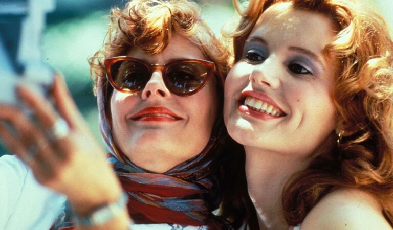 Susan Sarandon y Geena Davis se reúnen en el coche original para el aniversario de Thelma & Louise