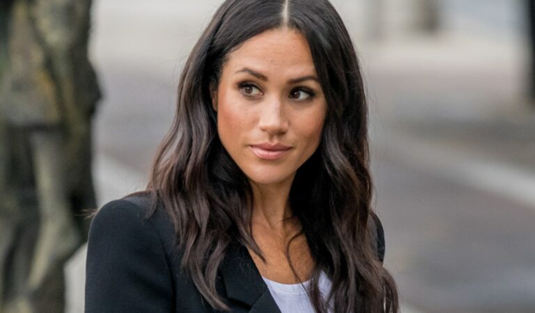 Vuelven a criticar a Meghan Markle por su actitud «seca» hacia el personal ??