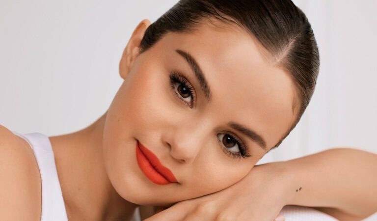 «Me sentí menos»: Selena Gomez reflexionó ante sus relaciones amorosas ??