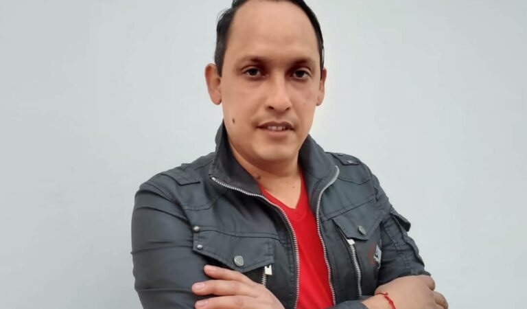 Carlos Sosa busca la corona del Miss Queen Supreme International con dos candidatas