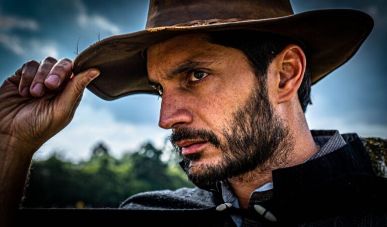 En «La Desalmada»: Daniel Elbittar debuta en Televisa con un rol antagónico