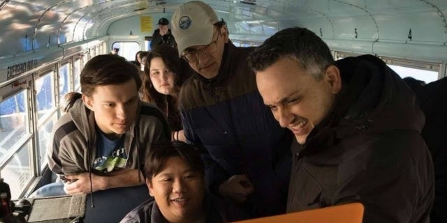 Los directores de Endgame animan a Tom Holland mientras el tráiler de Spider-Man bate récords