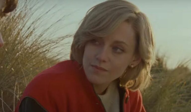 KFC lanza un suéter inspirado en la princesa Diana para coincidir con «Spencer»