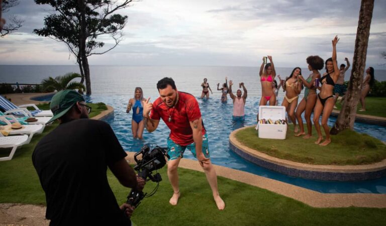 Four Loko estrena su himno y video oficial con Bronzon ??