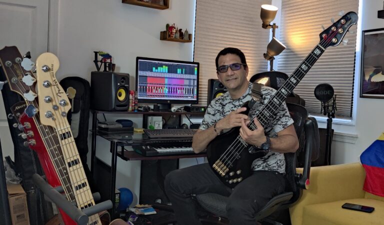 Con su estilo y conocimientos en la música latina: Irvin Rodríguez celebra 30 años de carrera artística