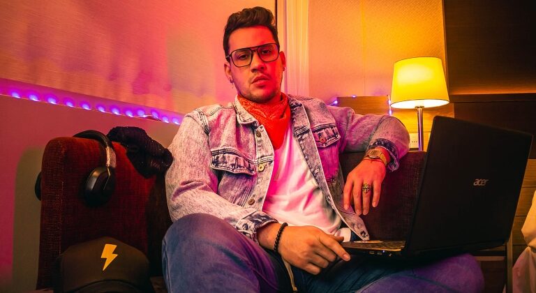 Chulo Music estrena su carrera de solista con «Soltera»