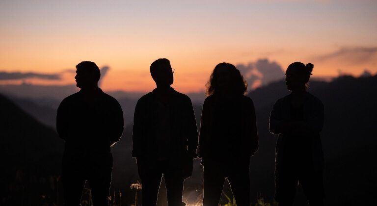 Con su más reciente sencillo, Anakena enciende el «Fuego»