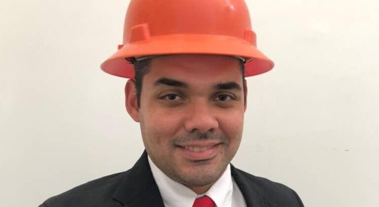 Antonio Fuenmayor trabaja en una nueva metodología para aumentar la producción petrolera