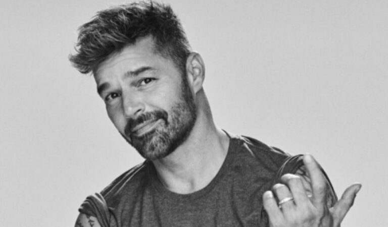 AYER Y HOY: Ricky Martin sigue siendo el mismo ¡BOMBÓN!