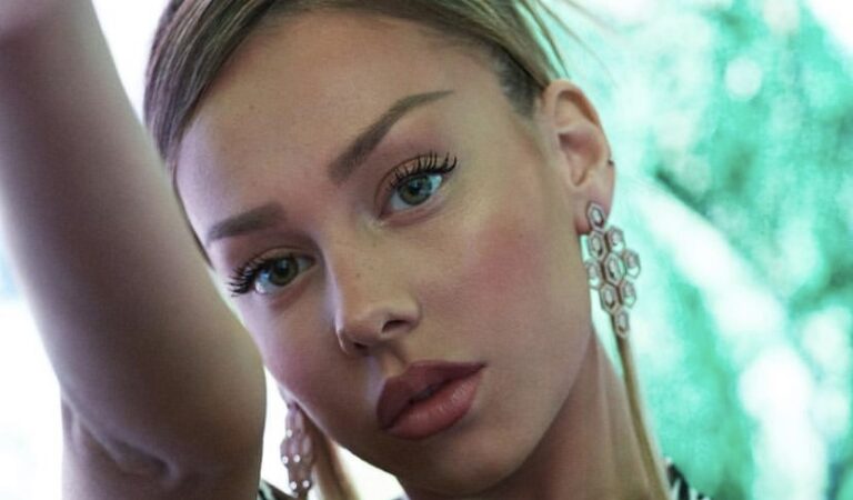 Fotografiaron a Ester Expósito con su nueva pareja ❤️?