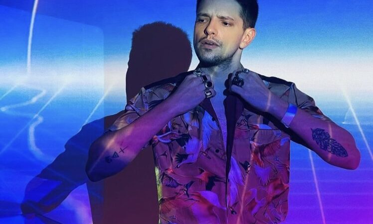 Lasso busca su primer Latin Grammy con “Cuatro Estaciones” ???