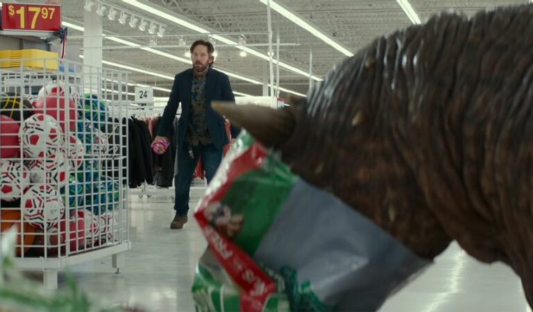 Paul Rudd huye de un monstruoso en el nuevo clip de Cazafantasmas
