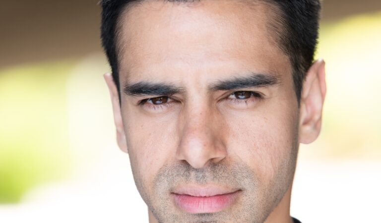 Con “Black Easter, Una pascua negra”: El actor venezolano César D’ La Torre triunfa en el exterior