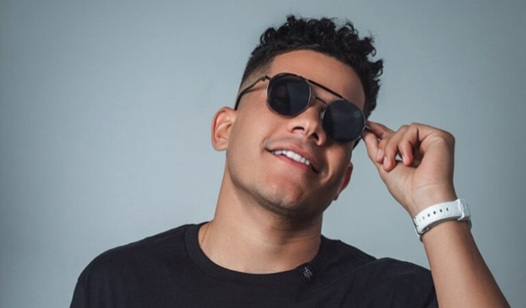 «He trabajado mucho»: John Acosta reveló detalles de su progreso artístico