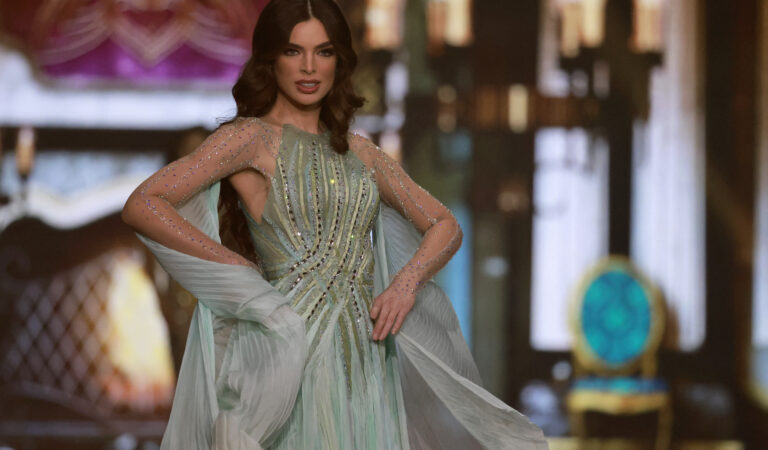 Miss Universo 2021: Las candidatas lucieron glamorosos vestidos en el desfile de gala