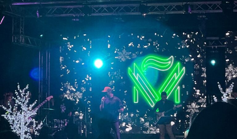 En un solo escenario: Víctor Muñoz se presentó junto a grandes colegas de la música en Venezuela