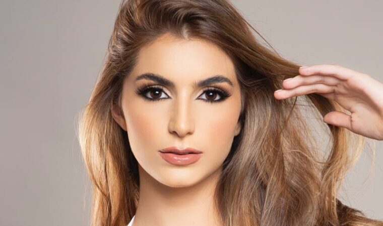 Debutando como actriz y modelo, Stefany Ferraro protagoniza el nuevo videoclip de Guaco