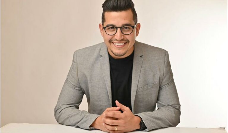 ¡Orgullo nacional! Pedro Torres Allen inicia aclamada gira de conferencias en Estados Unidos ??