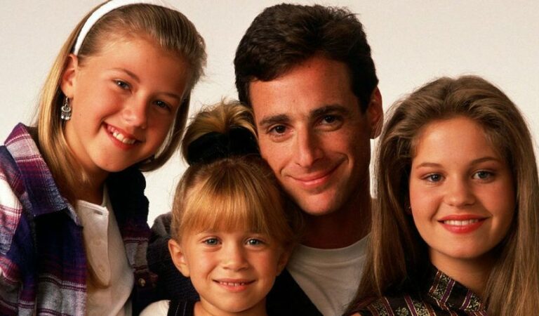 Mary-Kate y Ashley Olsen rinden homenaje a Bob Saget
