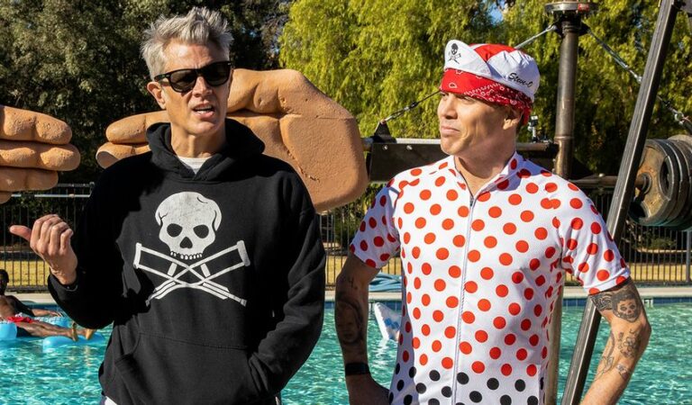 Johnny Knoxville no sabe si podrá quedarse fuera de Jackass 5