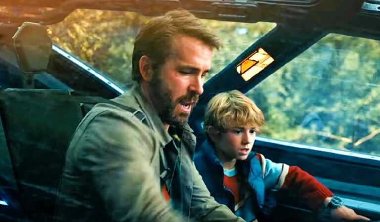 Tráiler de Adam Project: Ryan Reynolds salva el futuro con su yo más joven