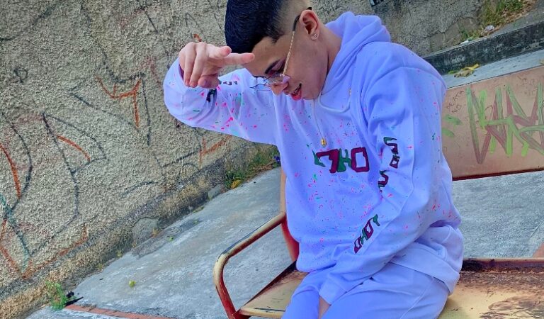 Como solista y celebrando el mes del amor: Layan OG se volvió “LOKO”