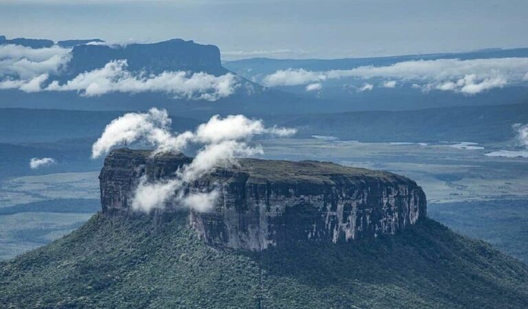 Después de la reunioncita en la cima del Tepuy Kusari, también se estaría organizando la boda de una famosa Miss Venezuela [CAPTURAS]