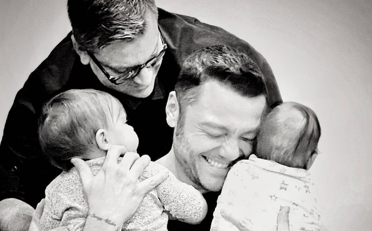 Tiziano Ferro y su esposo se convirtieron en padres de dos niños ?‍?‍?‍?❤️