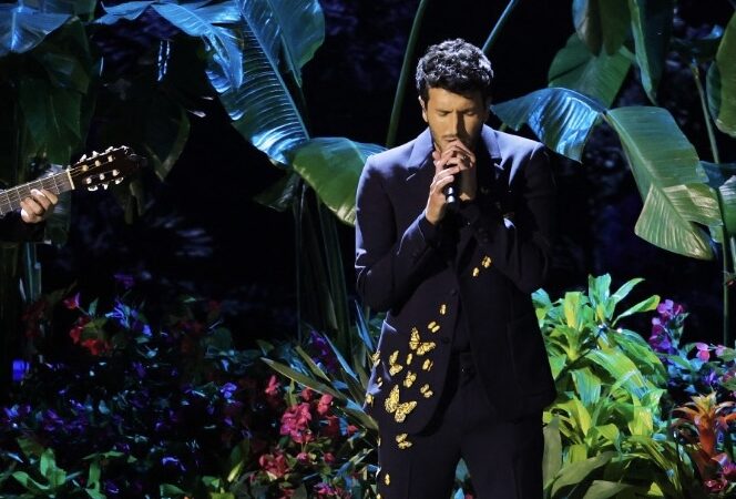 Sebastián Yatra se lució interpretando ”Dos Orugitas” en los Oscar 2022 ????