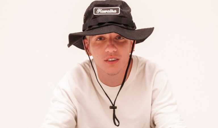 Alan Wittels vuelve a la palestra musical con “Sesenta y nueve”