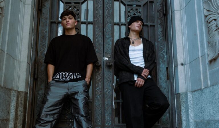 Con sello venezolano: 3AM, un fenómeno viral que deleita con letras propias y voces melodiosas