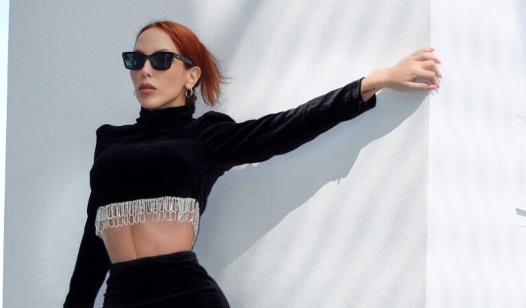 La cantante Alejandra Divo emprende en el mundo de la moda