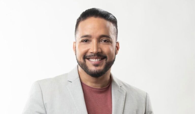 Douglas Bernal enseña a vivir conscientemente