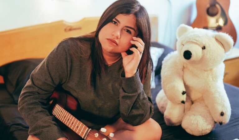 “Dime” marca el regreso musical de Rosy Cueva