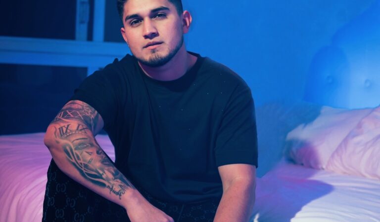 Xelo causa furor con el estreno de “Perreándome” ???