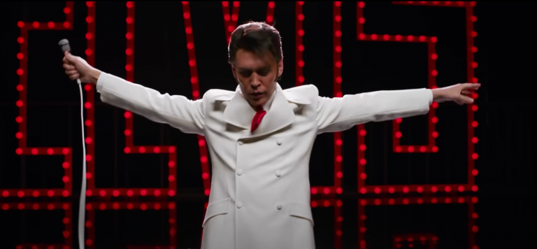 ¡Es un empate! Elvis y Top Gun: Maverick hacen 30,5 millones de dólares en su quinto fin de semana