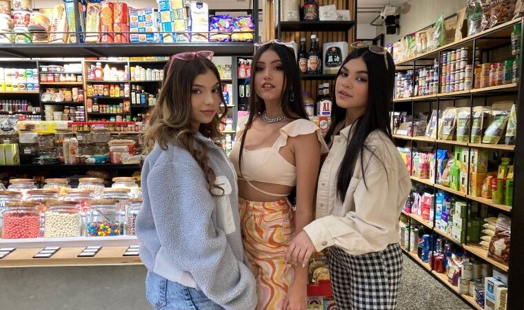 Las Glitch realzan el empoderamiento femenino con el lanzamiento de «Hey Boy»